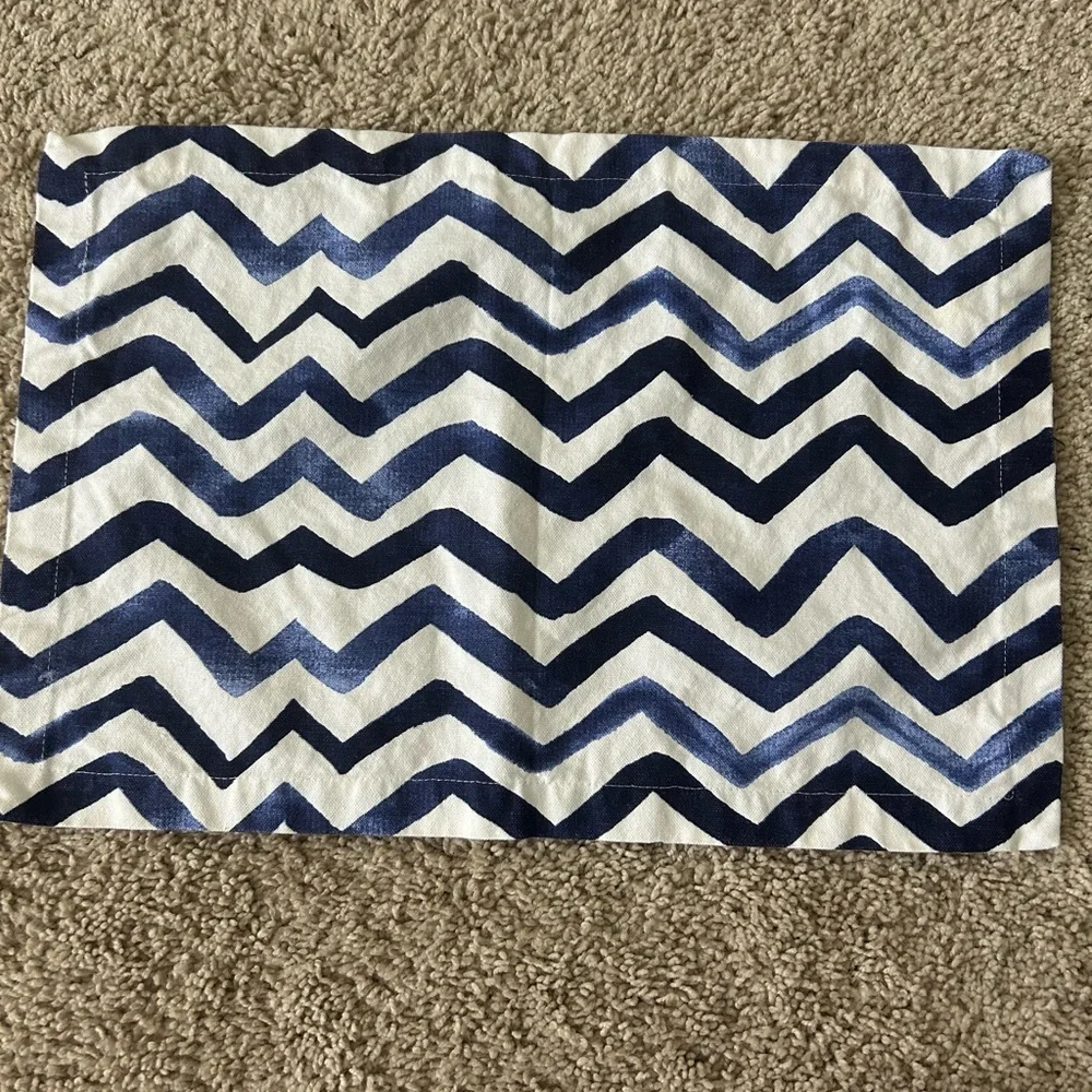 4pc Pier 1 Placemats Blue Watercolor Chevron